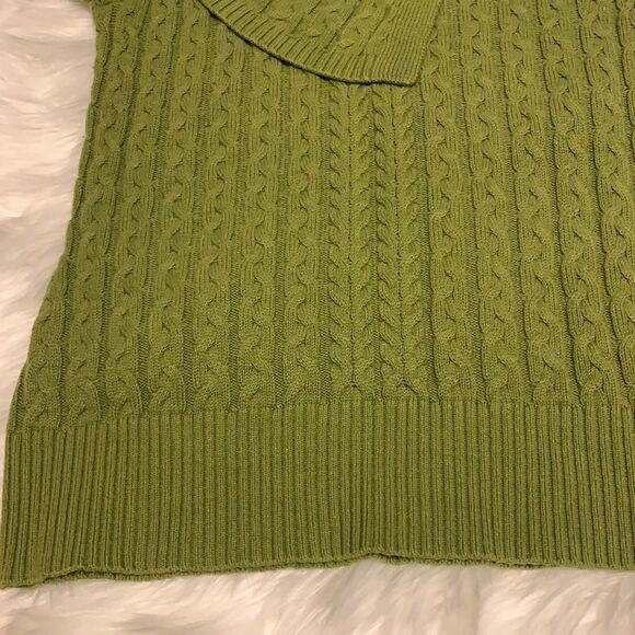 New directions size large cable knit Short sleeve sweater - Picture 5 of 6